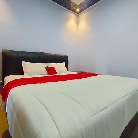 Reddoorz Syariah Near Stasiun Wates Hotel Wates  Exterior photo