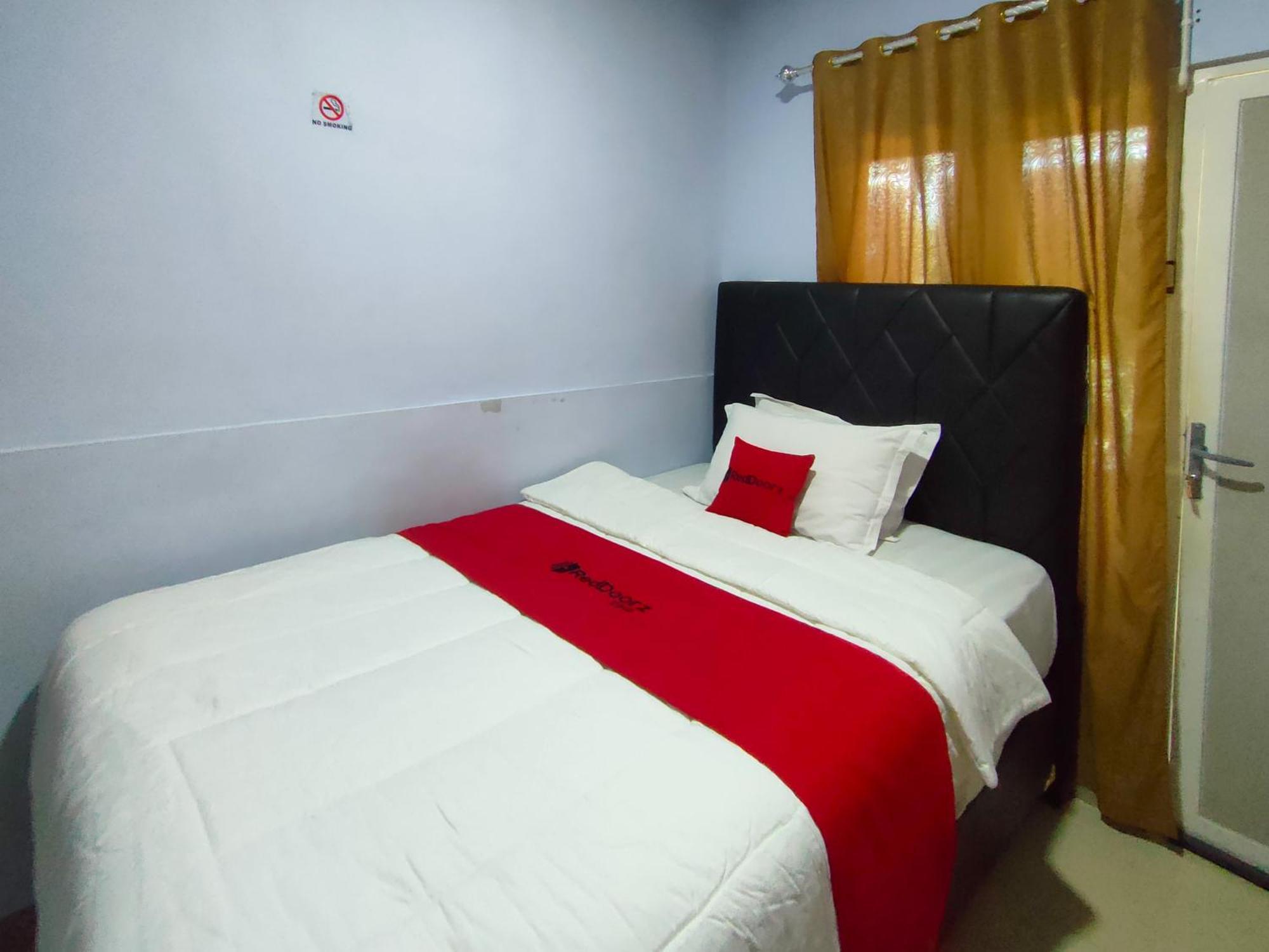 Reddoorz Syariah Near Stasiun Wates Hotel Wates  Exterior photo