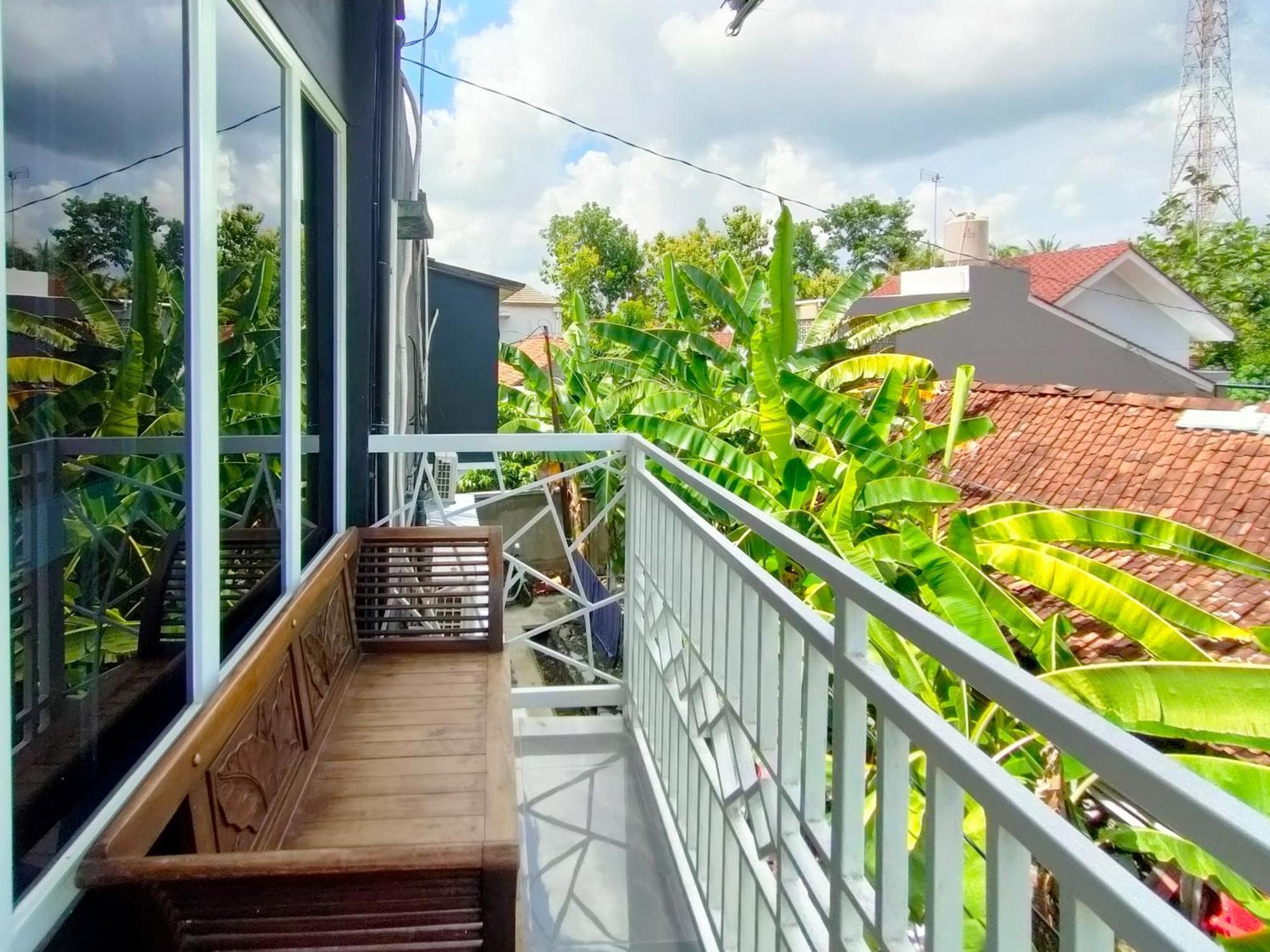 Reddoorz Syariah Near Stasiun Wates Hotel Wates  Exterior photo